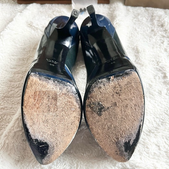 Gucci Authentic Black Blue Patent Leather Stiletto High Heels Shoes Size 39✨ - Picture 6 of 9